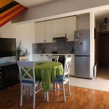 Joeduplex Seeview Podstrana Bagian luar foto